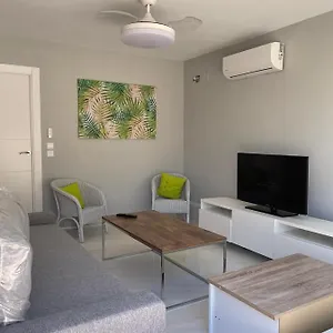 Apartment Seafront Recently Renovated, Benalmadena